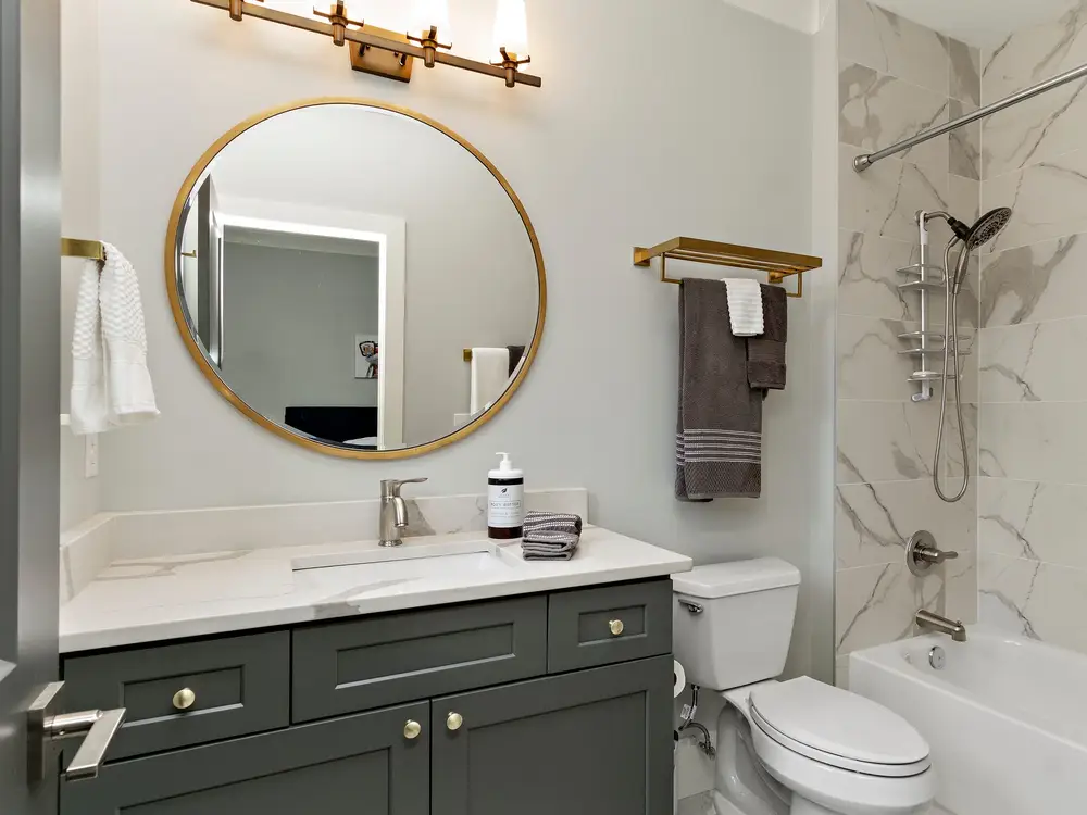 Top Bathroom Design Features Recommended by Experts